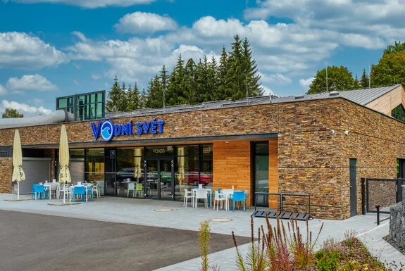 Přírodní kamenný obklad – Vodní svět