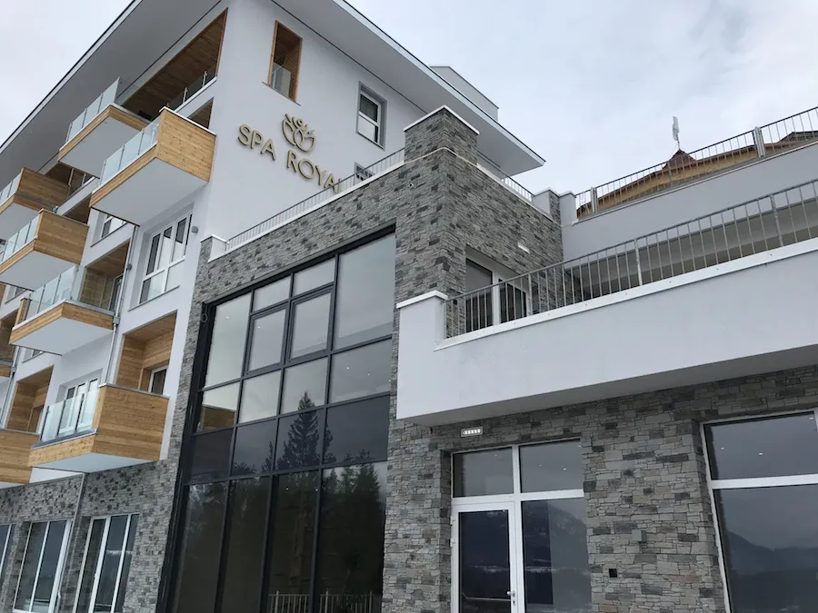 CASTEL — realizace